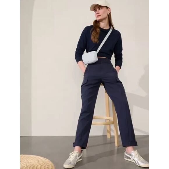 Athleta Sz. 0 Tall Endless High Rise Cargo Pant Navy NWOT $129 Gorpcore Packable - Picture 2 of 10